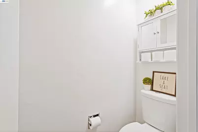3501 35th Ave #7, Oakland, CA 94619 - Photo 23