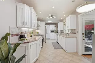 4500 Oak Hill Rd, Oakland, CA 94605 - Photo 13