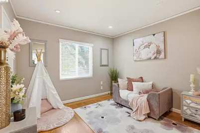 4500 Oak Hill Rd, Oakland, CA 94605 - Photo 25