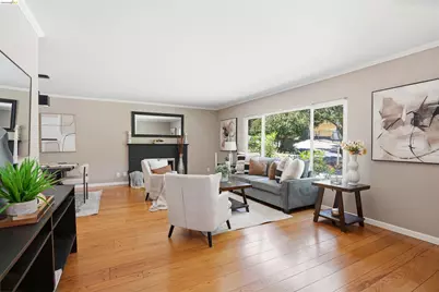4500 Oak Hill Rd, Oakland, CA 94605 - Photo 5