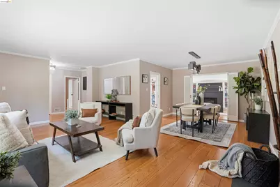 4500 Oak Hill Rd, Oakland, CA 94605 - Photo 7