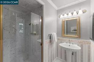 50 Altarinda Dr, Orinda, CA 94563 - Photo 23