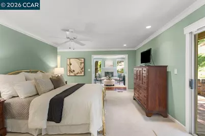 50 Altarinda Dr, Orinda, CA 94563 - Photo 29