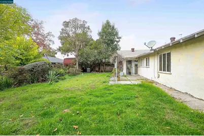 107 Adria Dr, Pleasant Hill, CA 94523 - Photo 17