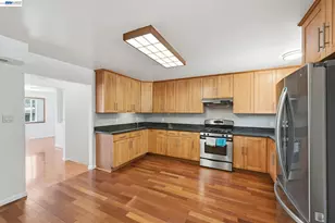 438 Leland Ave, San Francisco, CA 94134 - Photo 13