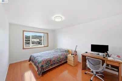 438 Leland Ave, San Francisco, CA 94134 - Photo 23