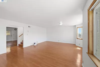 438 Leland Ave, San Francisco, CA 94134 - Photo 9