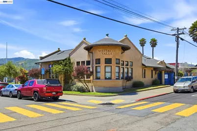 438 Leland Ave, San Francisco, CA 94134 - Photo 3