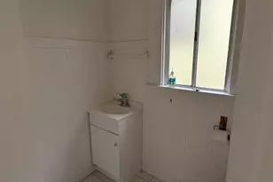 3873 West St, Oakland, CA 94608 - Photo 5