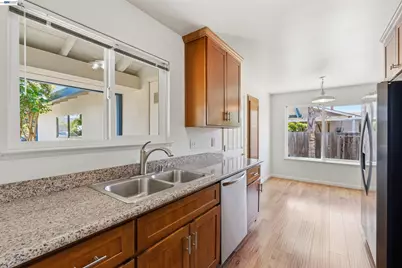 7601 Redbud Ct, Newark, CA 94560 - Photo 9