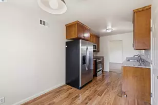 7601 Redbud Ct, Newark, CA 94560 - Photo 13