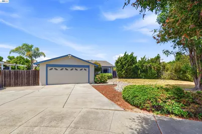 7601 Redbud Ct, Newark, CA 94560 - Photo 3