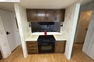 27937 Pueblo Calle, Hayward, CA 94545 - Photo 7
