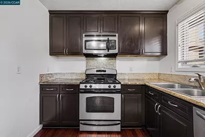 1360 Grove Way, Concord, CA 94518 - Photo 29