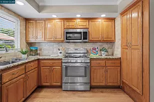 1360 Grove Way, Concord, CA 94518 - Photo 9