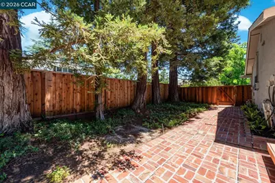 256 Mountaire Cir, Clayton, CA 94517 - Photo 59