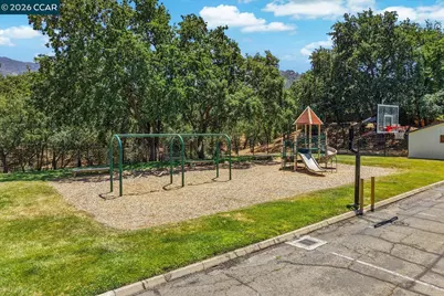 256 Mountaire Cir, Clayton, CA 94517 - Photo 79