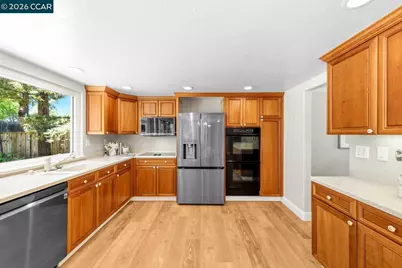 256 Mountaire Cir, Clayton, CA 94517 - Photo 17
