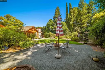 31 Elliot Dr, Pleasant Hill, CA 94523 - Photo 51