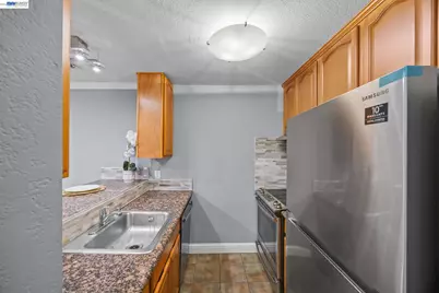 29627 Desert Oak Ct #26, Hayward, CA 94544 - Photo 7