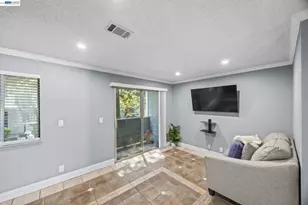 29627 Desert Oak Ct, Hayward, CA 94544 - Photo 3