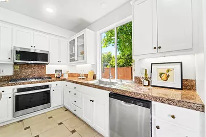 2401 Silveria Way, Antioch, CA 94531 - Photo 21