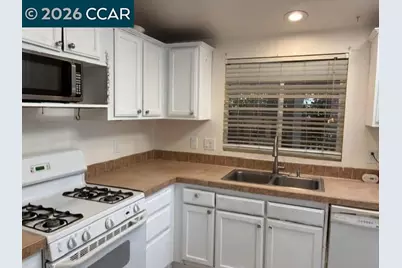 271 Carob Way #100, Pacheco, CA 94553 - Photo 5