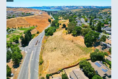 1025 Columbus Pkwy, Vallejo, CA 94591 - Photo 11