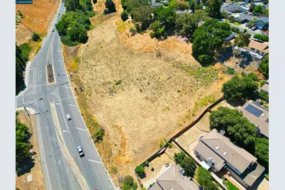 1025 Columbus Pkwy, Vallejo, CA 94591 - Photo 3