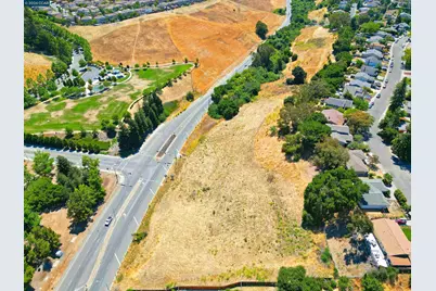 1025 Columbus Pkwy, Vallejo, CA 94591 - Photo 9
