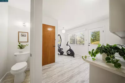 16985 Lamont Ct, Castro Valley, CA 94546 - Photo 15
