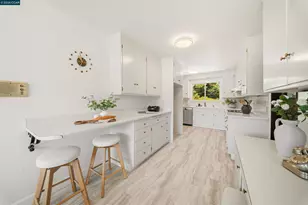 16985 Lamont Ct, Castro Valley, CA 94546 - Photo 9