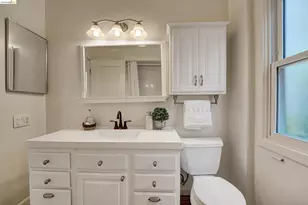 4080 Kuhnle Ave, Oakland, CA 94605 - Photo 23