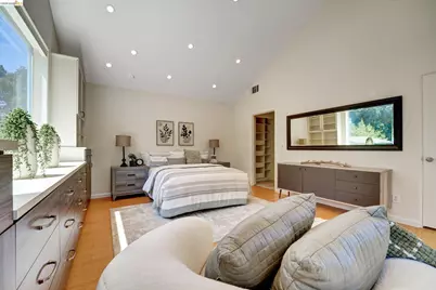 4080 Kuhnle Ave, Oakland, CA 94605 - Photo 35