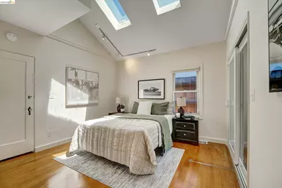 4080 Kuhnle Ave, Oakland, CA 94605 - Photo 25