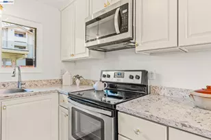 21065 Baker Rd, Castro Valley, CA 94546 - Photo 9