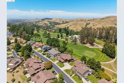 2206 Pinehurst Court, El Cerrito, CA 94530 - Photo 3