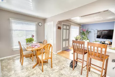 150 Cambridge St, San Francisco, CA 94134 - Photo 7