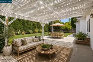2366 Shannon Ln, Walnut Creek, CA 94598 - Photo 17