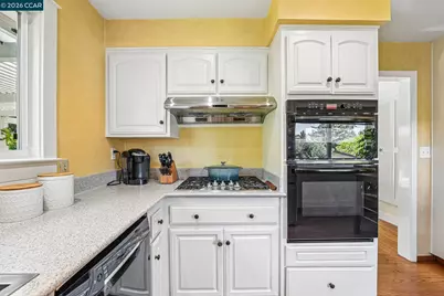 340 Donald Dr, Moraga, CA 94556 - Photo 25