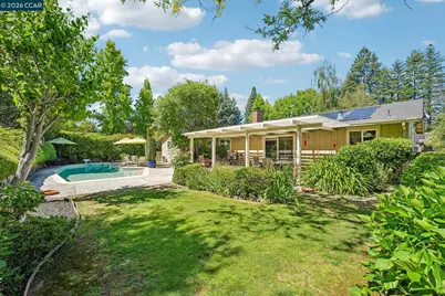340 Donald Dr, Moraga, CA 94556 - Photo 29