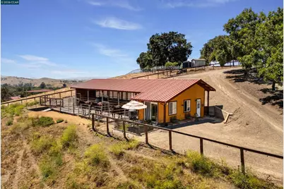 7151 Johnston Rd, Pleasanton, CA 94588 - Photo 49