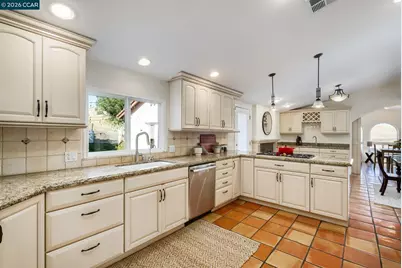 7151 Johnston Rd, Pleasanton, CA 94588 - Photo 9