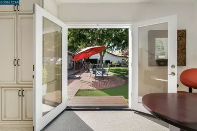 7151 Johnston Rd, Pleasanton, CA 94588 - Photo 29