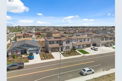 2261 Hewins Street, Manteca, CA 95337 - Photo 47