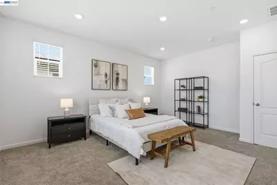 2261 Hewins Street, Manteca, CA 95337 - Photo 29