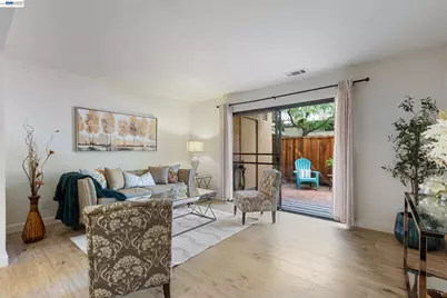 2161 Northwood Cir #D, Concord, CA 94520 - Photo 11