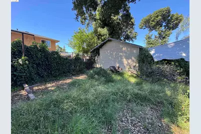 2233 85th Ave, Oakland, CA 94605 - Photo 29