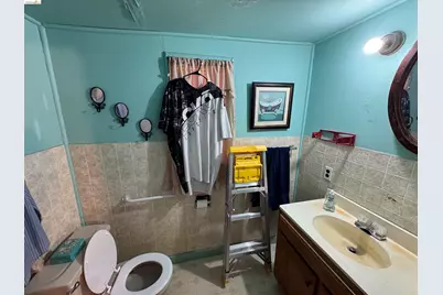 2233 85th Ave, Oakland, CA 94605 - Photo 23