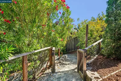 13 Homestead Ct, Danville, CA 94506 - Photo 41